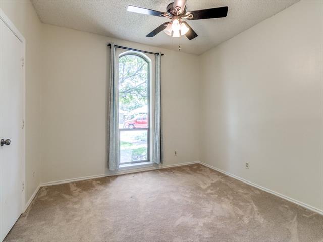 Building Photo - 207 Hemlock Dr