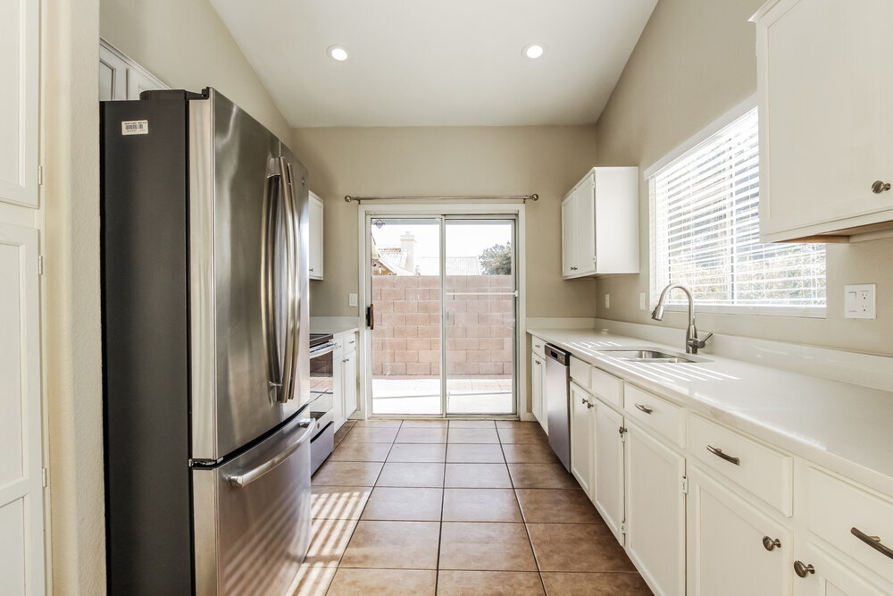 Building Photo - 5035 W Kristal Way