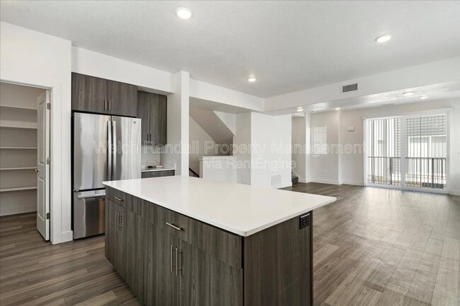 Building Photo - 2342 Leigh Ln