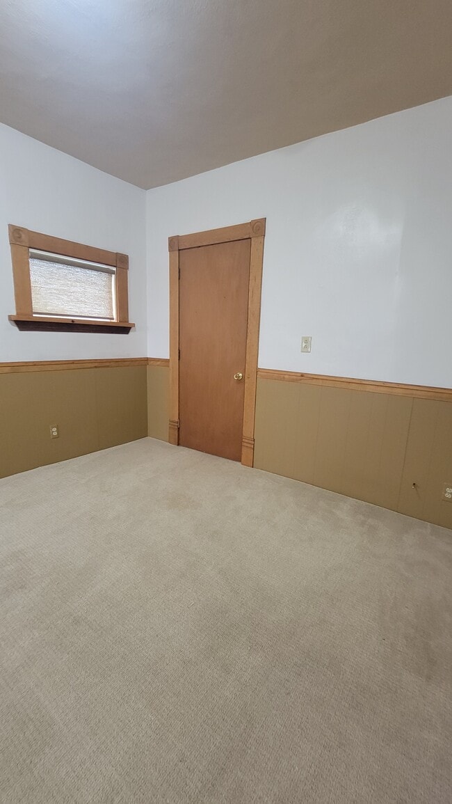 Building Photo - 441 Second St