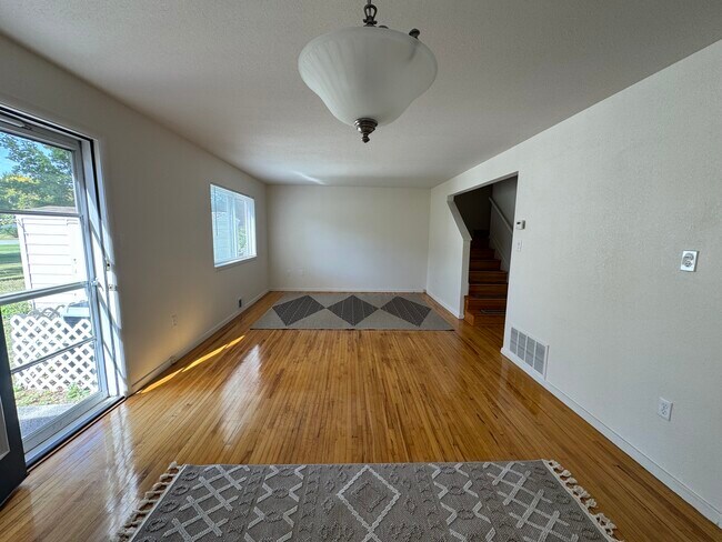 Building Photo - Missouri Property