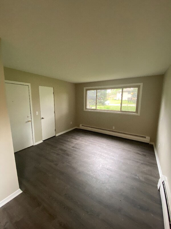 Building Photo - 345 89th Ln NE