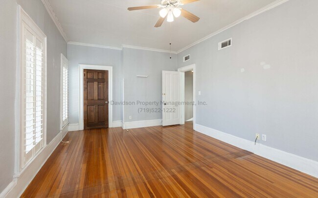 Building Photo - Stunning 3 Bedroom House in The Old North End