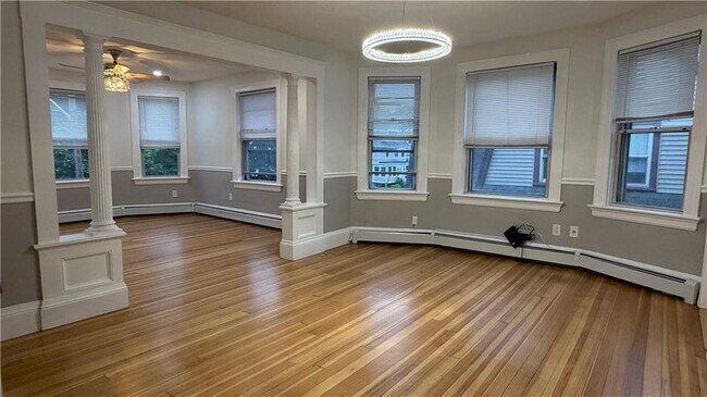 Building Photo - 80 Massasoit Ave