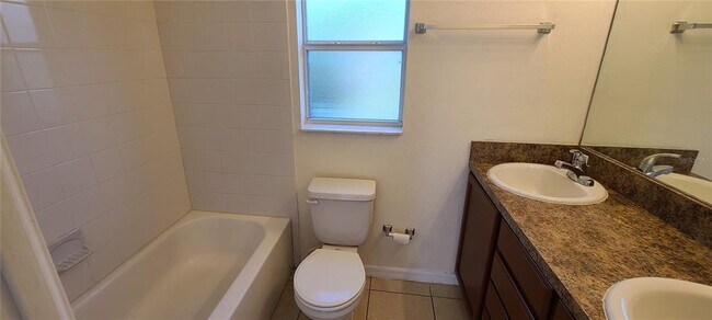 Building Photo - 328 Baccarat Ct