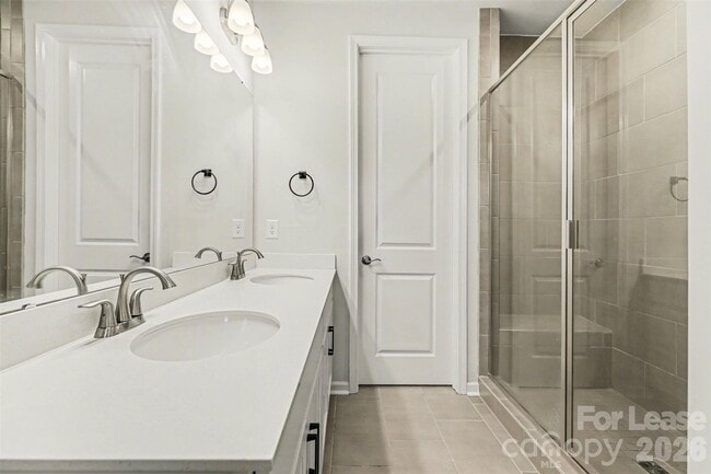 Building Photo - 5128 Somerset Hill Ln