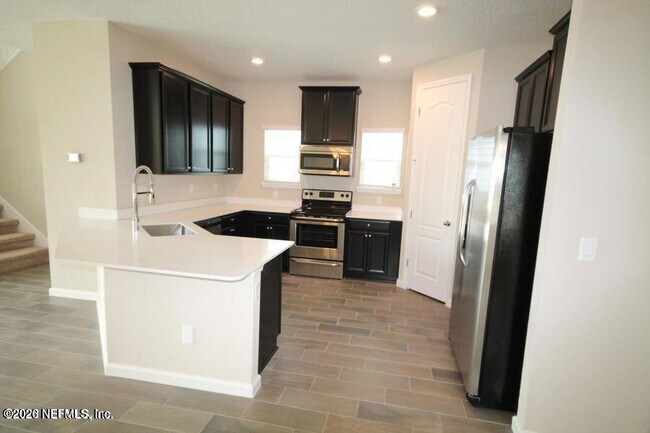 Building Photo - 2642 Caroline Hills Dr