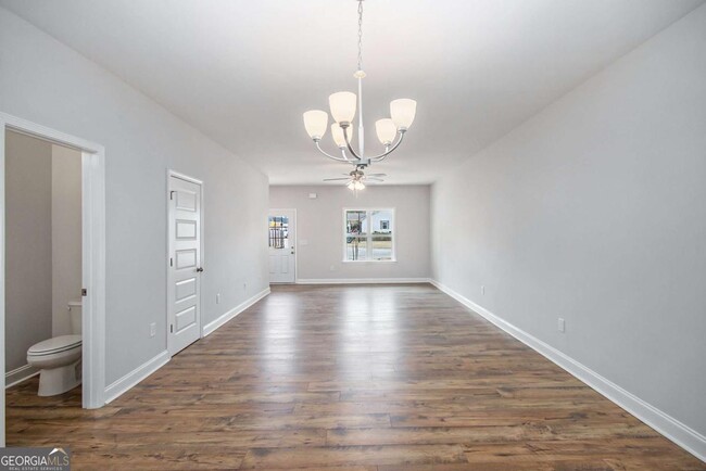 Building Photo - 116 Crestpoint Rd