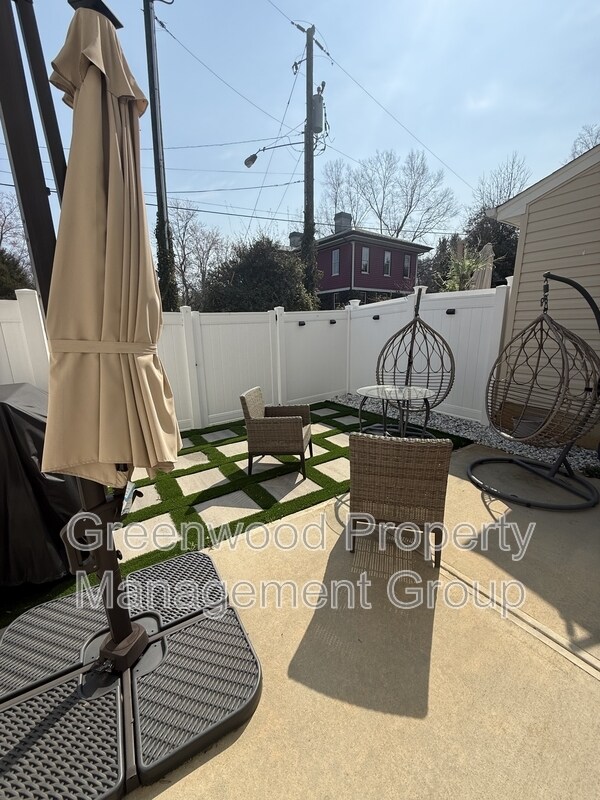 Building Photo - 111 Crepe Myrtle Ln