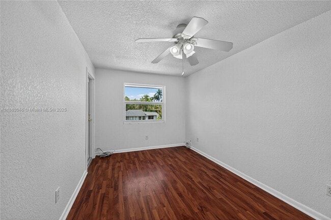 Building Photo - 301 Bonaventure Blvd