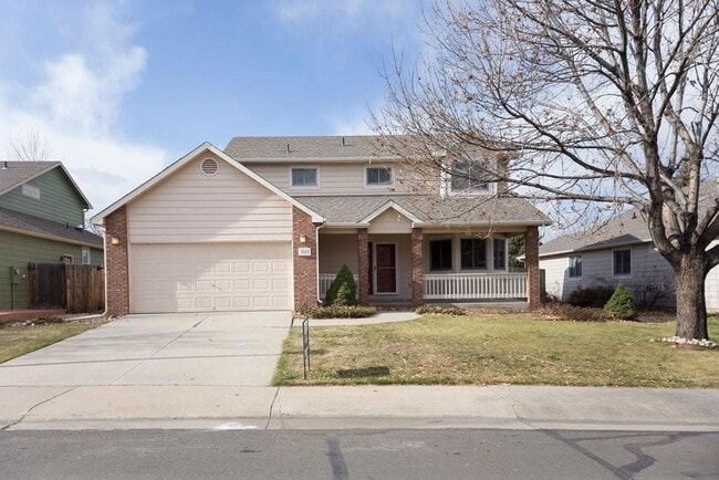 Building Photo - Home backing to foothills