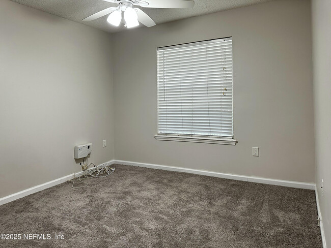Building Photo - 1051 Moosehead Dr