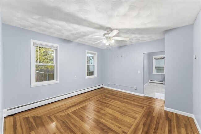 Building Photo - 108 Waterman Ave