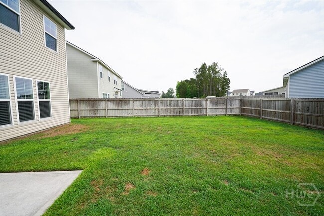 Building Photo - 73 Club House Dr