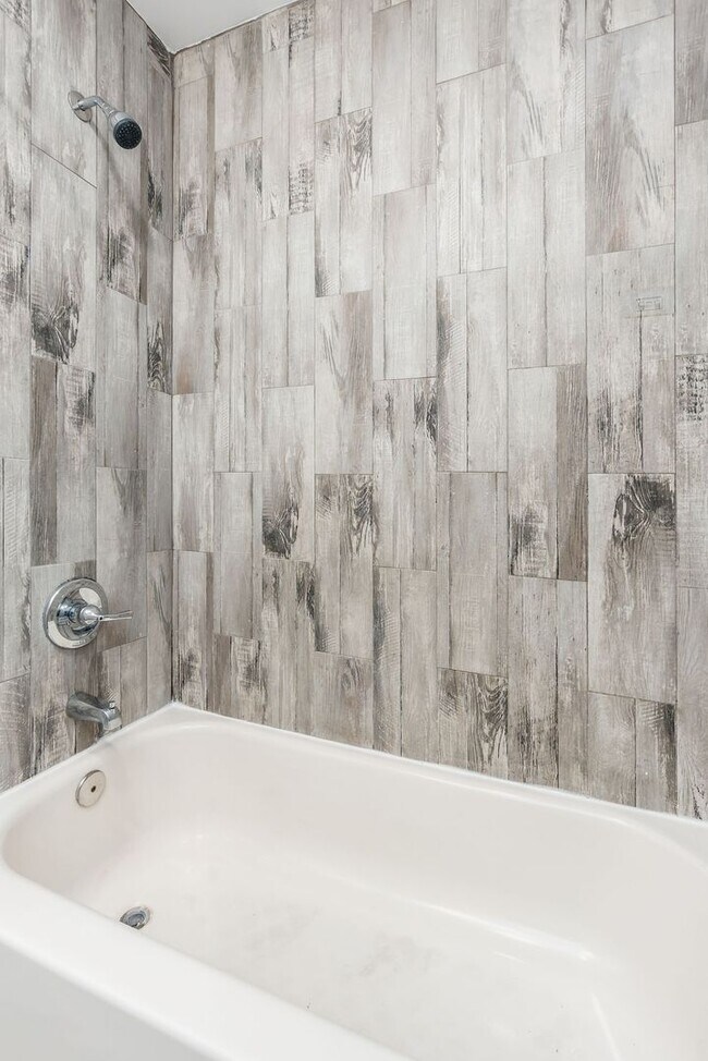 Building Photo - 486-488 South Huron Avenue