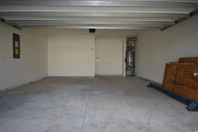 Building Photo - 2874 Scarecrow Way