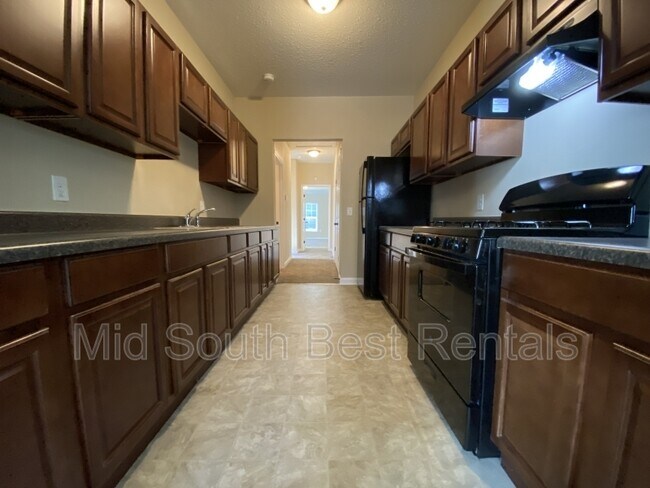 Building Photo - 4321 W 13th St