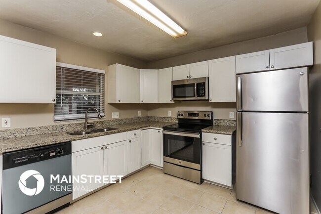 Building Photo - 1631 Callie Ct