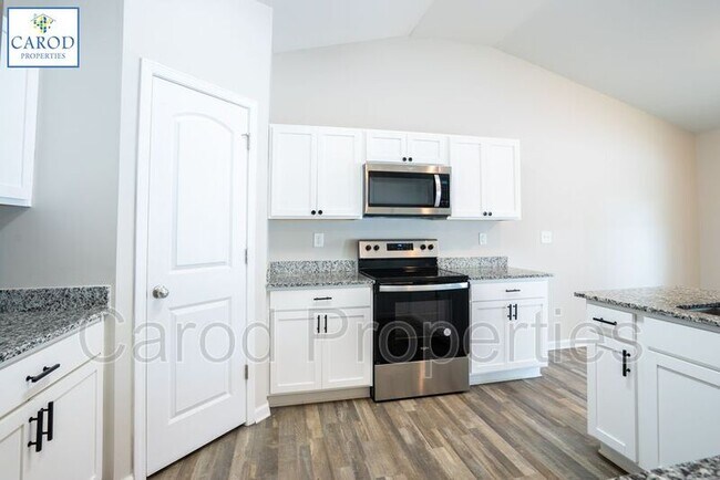 Building Photo - 1229 Amberlight Circle
