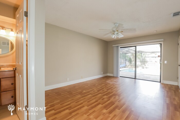 Building Photo - 141 Lameraux Rd