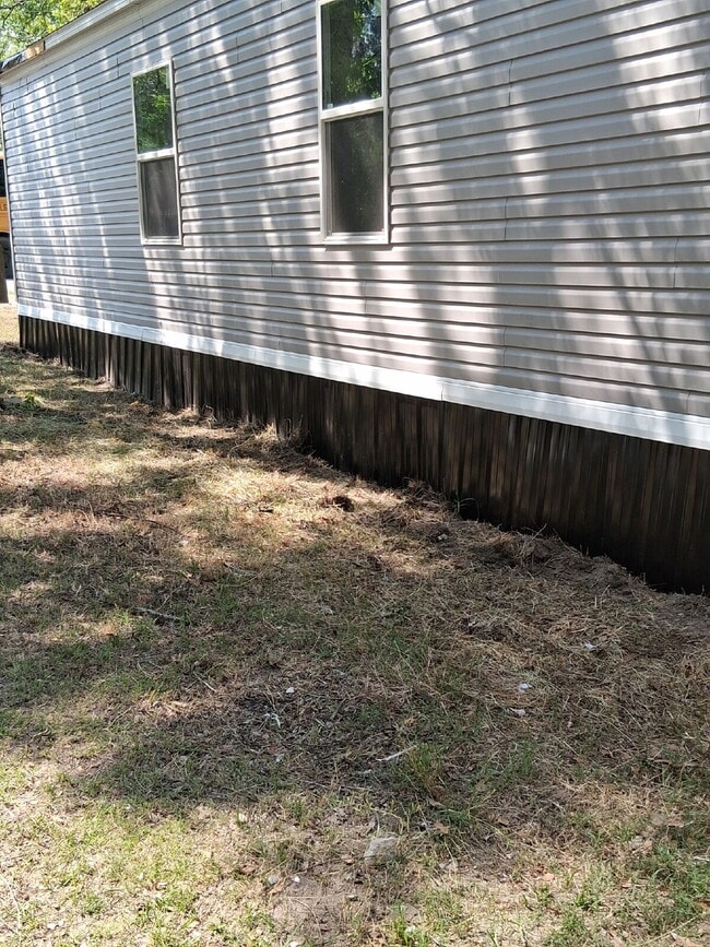 Building Photo - Beautiful 3 Bed / 2 Bath Home – Move-In Ready – Affordable & Modern Living