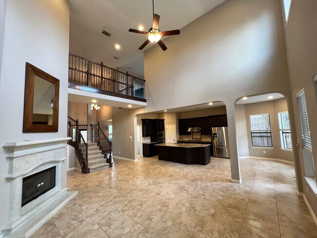 Building Photo - 7007 Fall Creek Ln