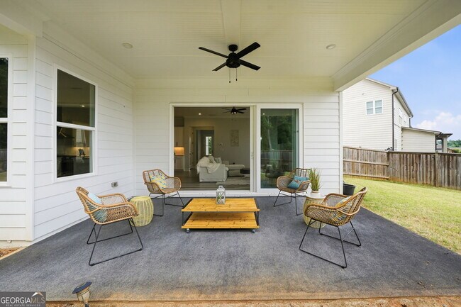 Building Photo - 732 Bridgeview Dr