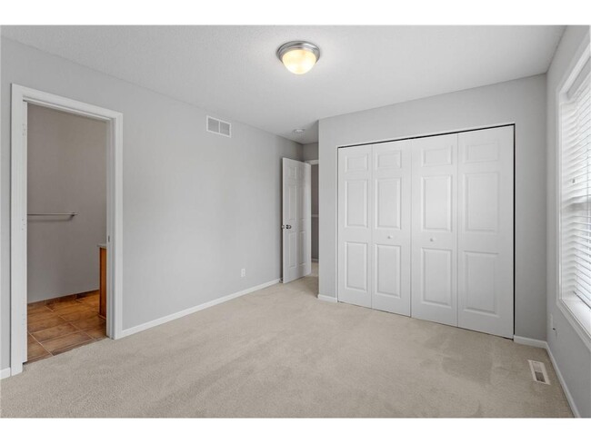 Building Photo - 1809 3rd St NE