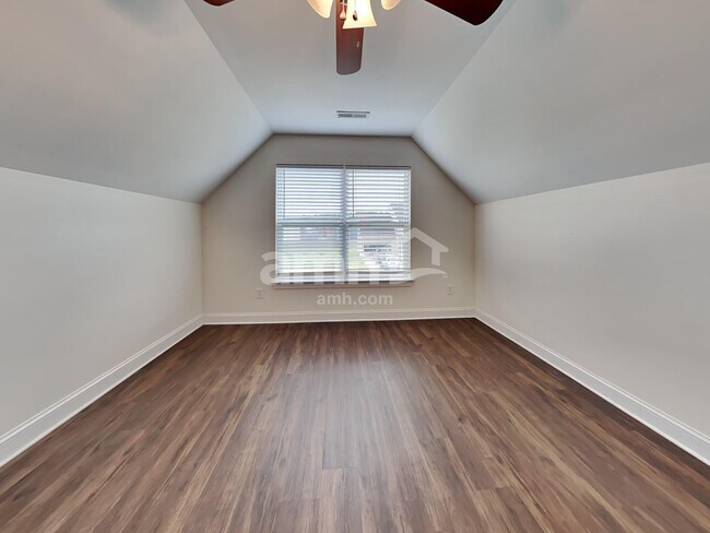 Building Photo - 423 Sablewood Dr