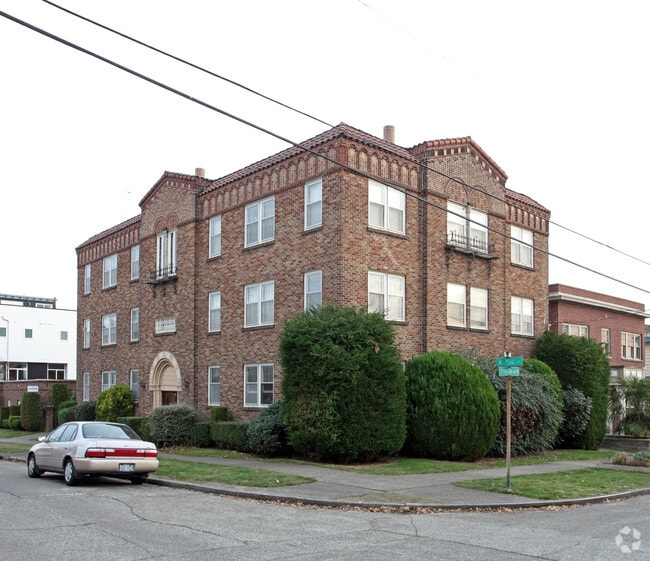 Sunset Heights 455 N 44th St Seattle WA 98103 Apartment Finder