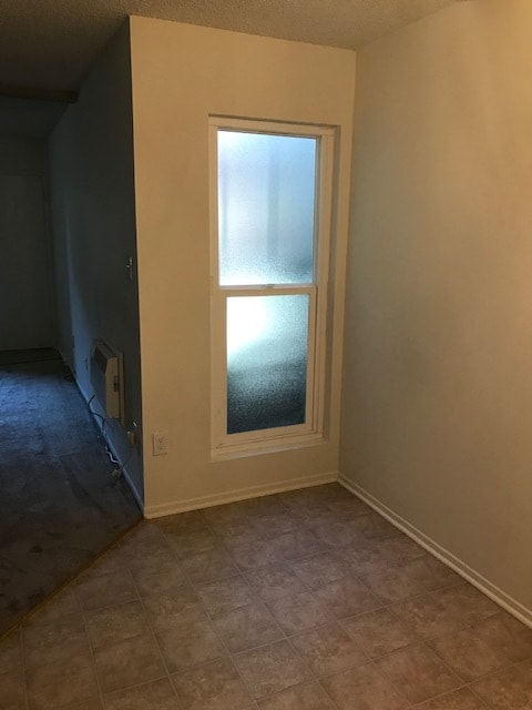 Dining Area - Lookin into front room - 1030 W MacArthur Blvd