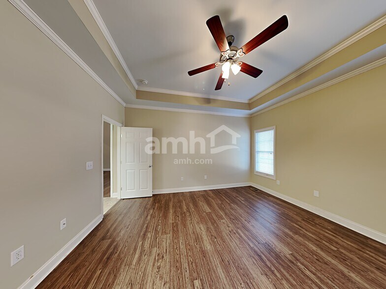 Building Photo - 24 Lakewood Ct NW