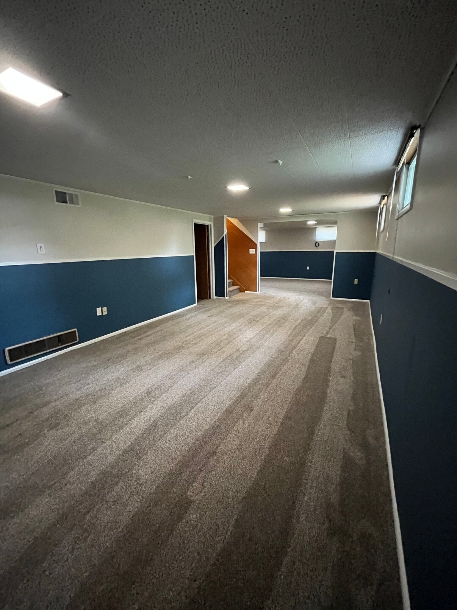 Building Photo - 2914 Rimview Dr