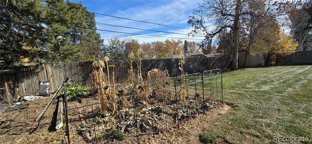 Building Photo - 2604 50th Ave