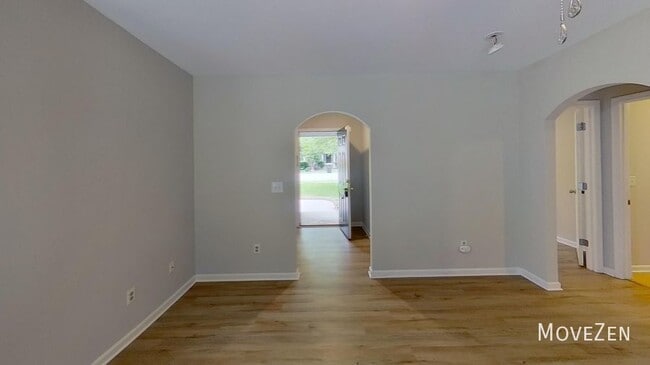 Building Photo - 1517 Everett Springs Dr