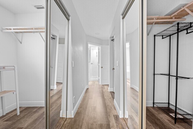 Building Photo - 3033 SE Brierwood Pl