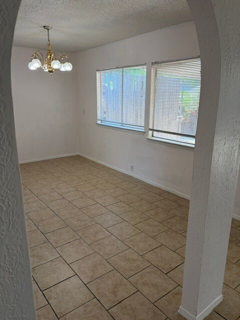 Building Photo - 2524 Catalina Way