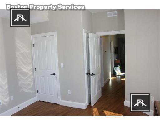 Building Photo - 3 bedroom in Boston MA 02215