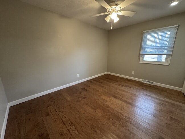 Building Photo - “Spread Out!” — 3 Bed Home with Sun Room + Multiple Living Spaces