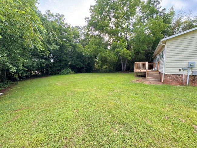 Building Photo - Statesville - HWY 90 - 3 Bedroom/ 1.5 Bath