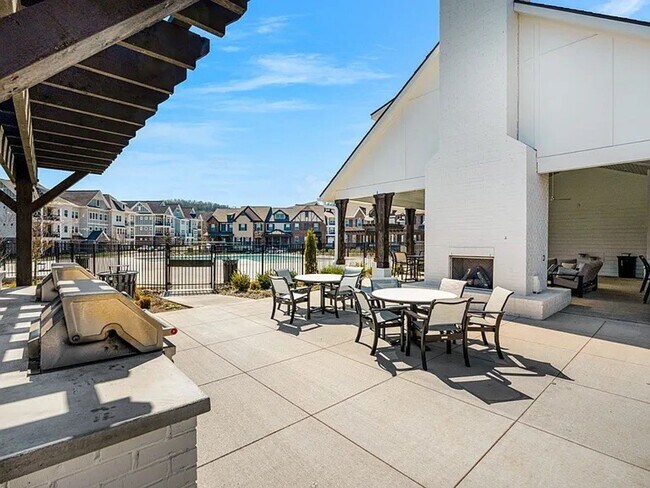 Building Photo - 3 Bed, 2.5 Bath Townhome 1 Mile from Downtown Franklin