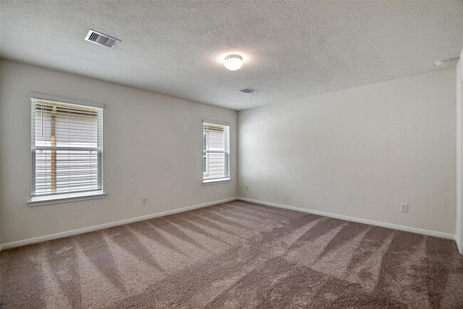 Building Photo - 18214 Sessile Oak Dr