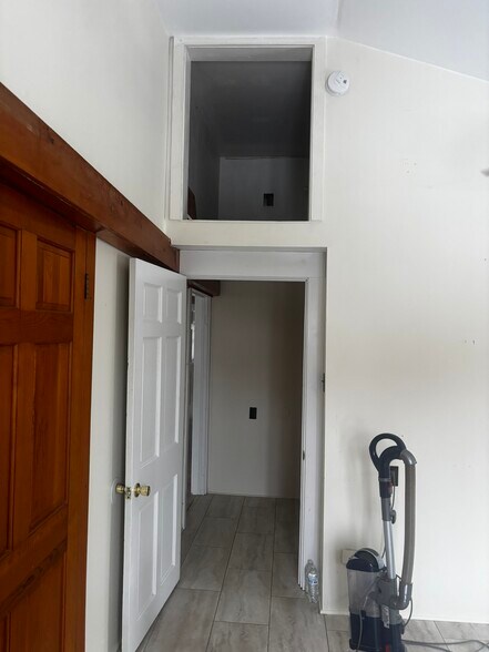 Building Photo - 349 Bone Plain Rd