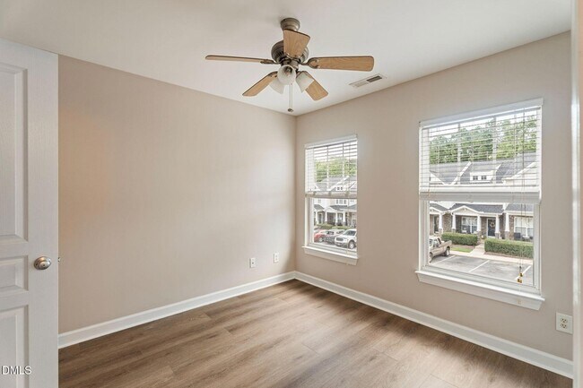 Building Photo - 8819 Orchard Grove Way