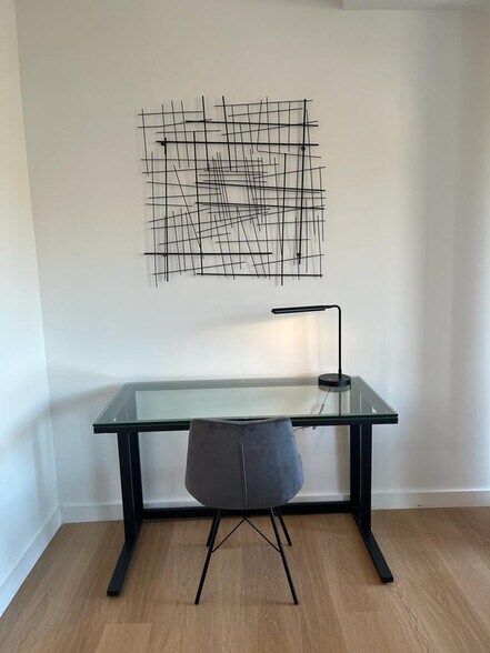 Building Photo - 1b Marshall Dr