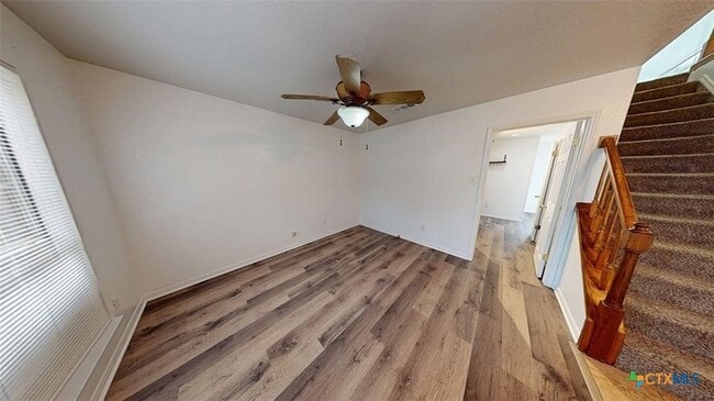 Building Photo - 609 Man O War Dr