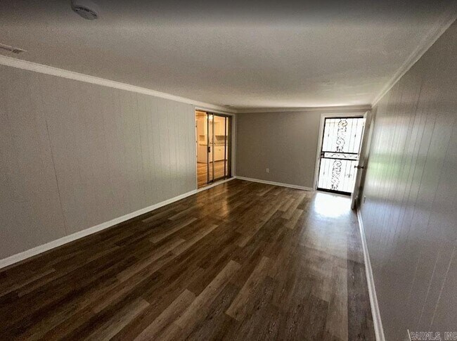 Building Photo - 7409 Skylark Dr