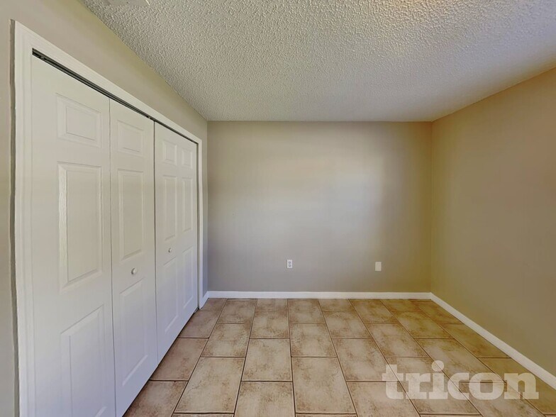 Building Photo - 521 Cloudcroft Dr