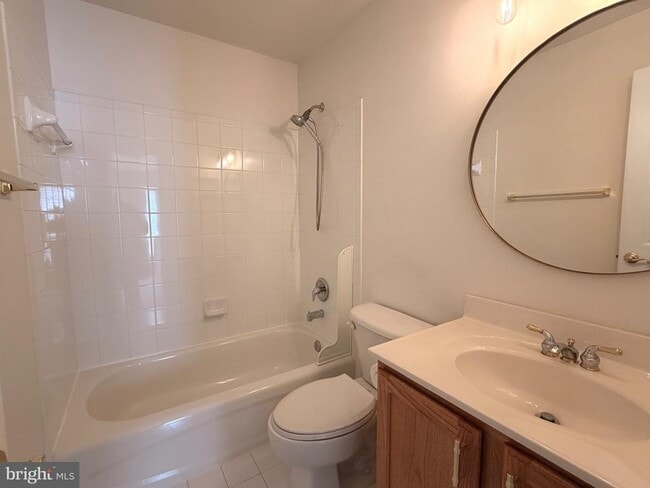 Building Photo - 43086 Shadow Terrace