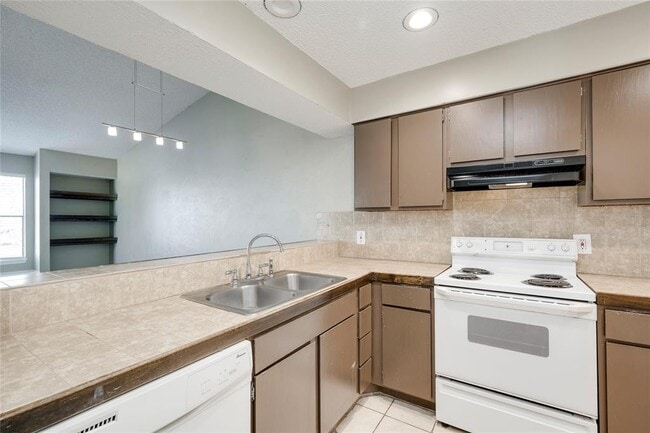 Building Photo - 5304 Indio Cove